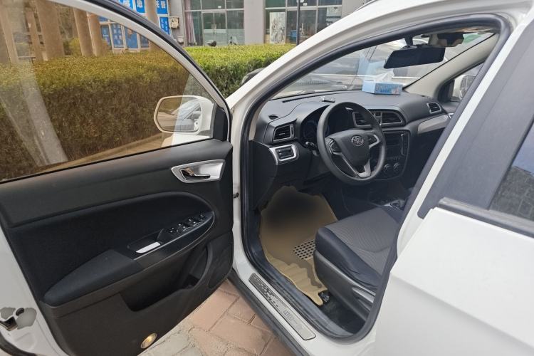 Used FAW Junpai D60 2015 1.5L Manual Tech Version