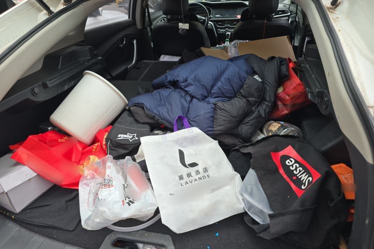 Used Venucia T90 2017 2.0L CVT Smart Edition Trunk