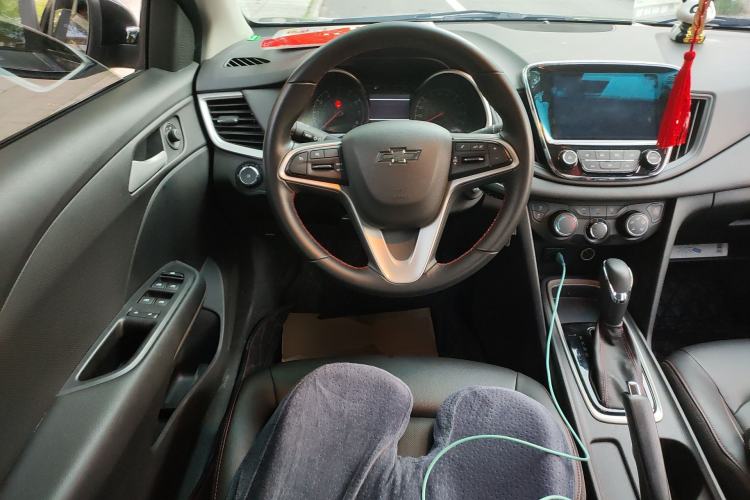 Used Chevrolet Monza 2020 Light Hybrid Redline 320T Dual-Clutch Joyful Edition
