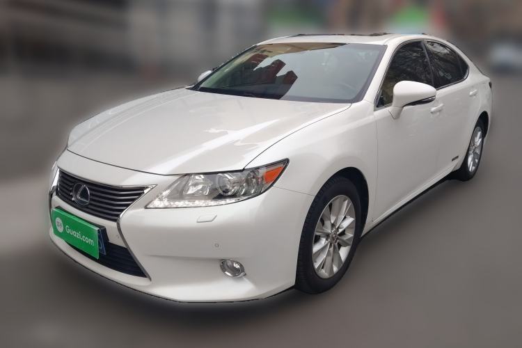 Used Lexus ES 2013 300h Elite Edition