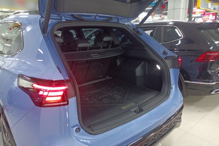 Used Volkswagen Tiguan L 2024 PRO 380TSI Four-Wheel Drive R-Line Prestige Edition
