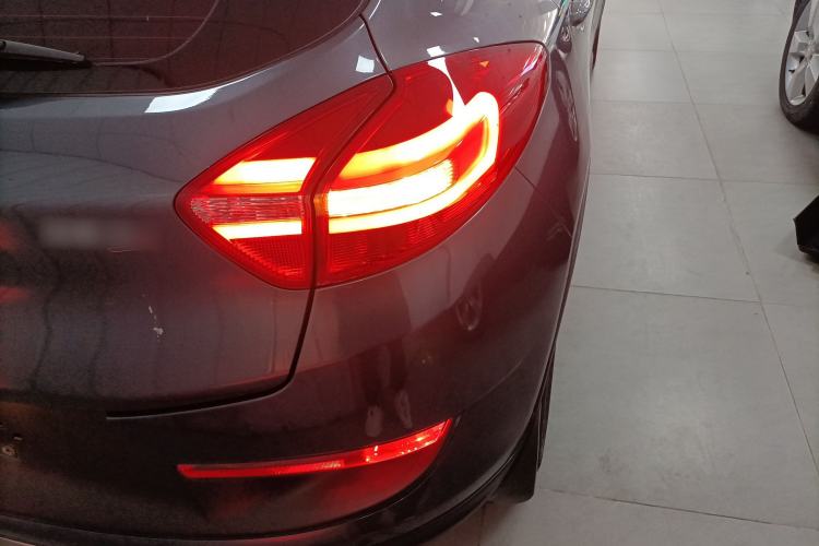 Used Geely Auto Emgrand GS 2016 Sport Edition 1.8L Automatic LingShang Model Right Rear Taillight