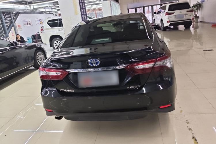 Used Toyota Camry 2019 Dual-Engine 2.5 HG Luxury Edition China VI Standard Rear