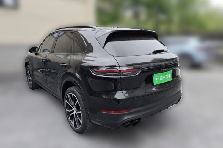 Used Porsche Cayenne 2023 Cayenne 3.0T Platinum Edition Rear Left 45 Deg