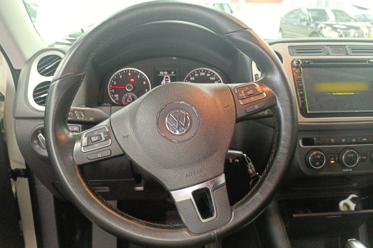 Used Volkswagen Tiguan L 2016 300TSI Automatic Two-Wheel Drive Comfort Edition
