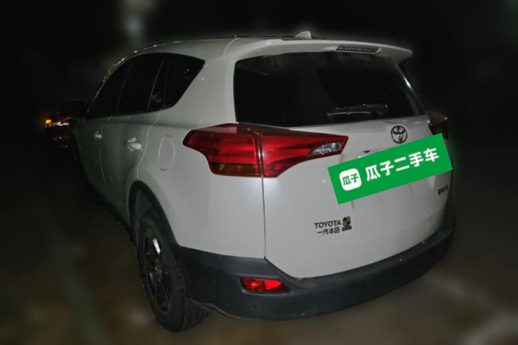 Used Toyota RAV4 2015 2.0L CVT Two-Wheel Drive Fashion Edition