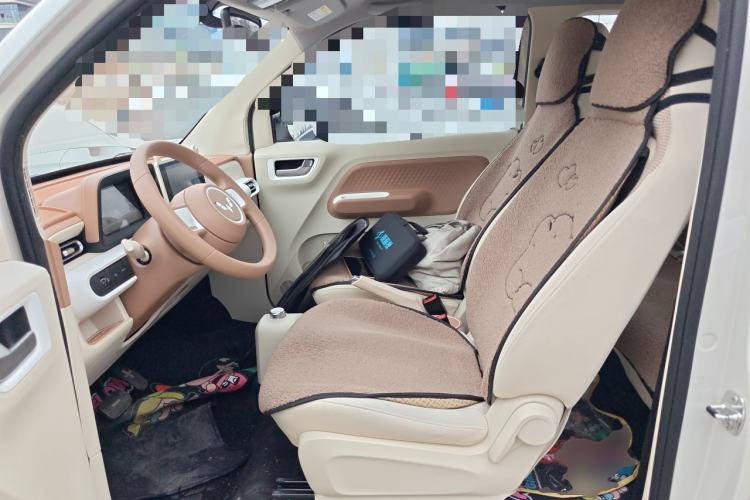 Used Wuling Hongguang MINIEV 2024 3rd Generation 215km Advanced Version Left Front Seat