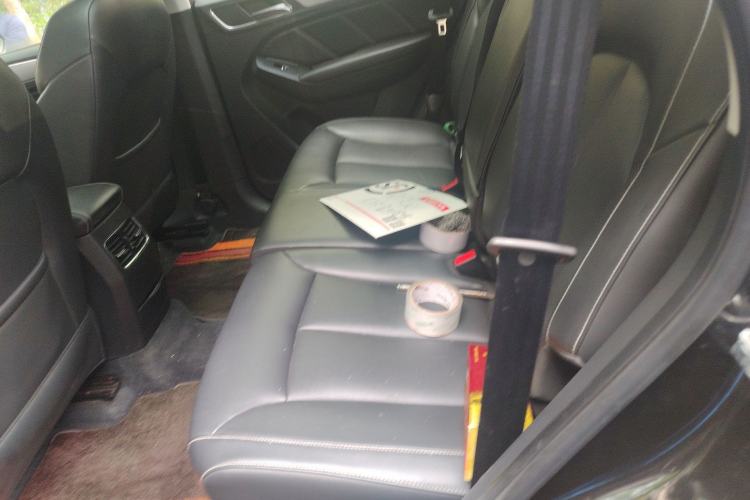 Used Roewe RX5 2018 20T Two-Wheel Drive Automatic Internet Smart Luxury Edition Left Rear Seat