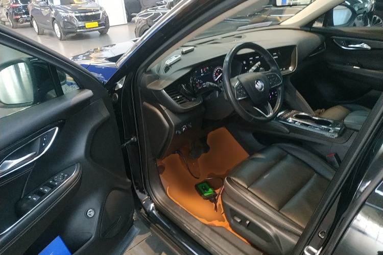 Used Buick Envision 2022 Encore Plus 652T Five-Seat Luxury Model
