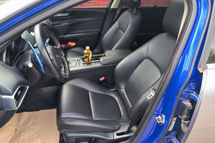 Used Jaguar XEL 2019 2.0T 200 PS Elite Edition Left Front Seat