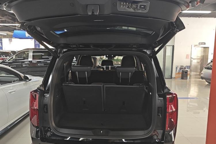 Used GAC Trumpchi GS8 2022 Linghang Series 2.0 TGDI Two-Wheel-Drive Luxury Smart Connectivity Version (7 Seats) Trunk