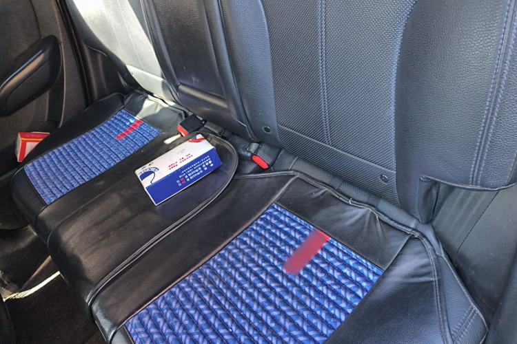 Used Hyundai ix35 2010 2.0L Automatic Two-Wheel Drive Elite Edition GLS Left Rear Seat