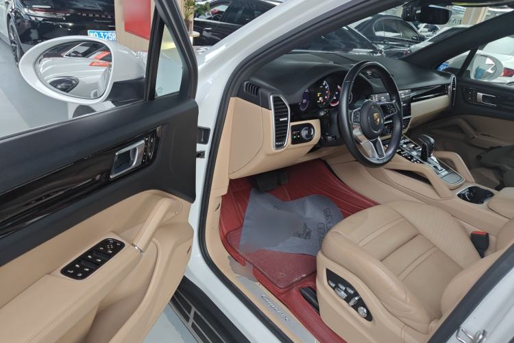 Used Porsche Cayenne E-Hybrid 2021 Cayenne E-Hybrid 2.0T Driver Seat