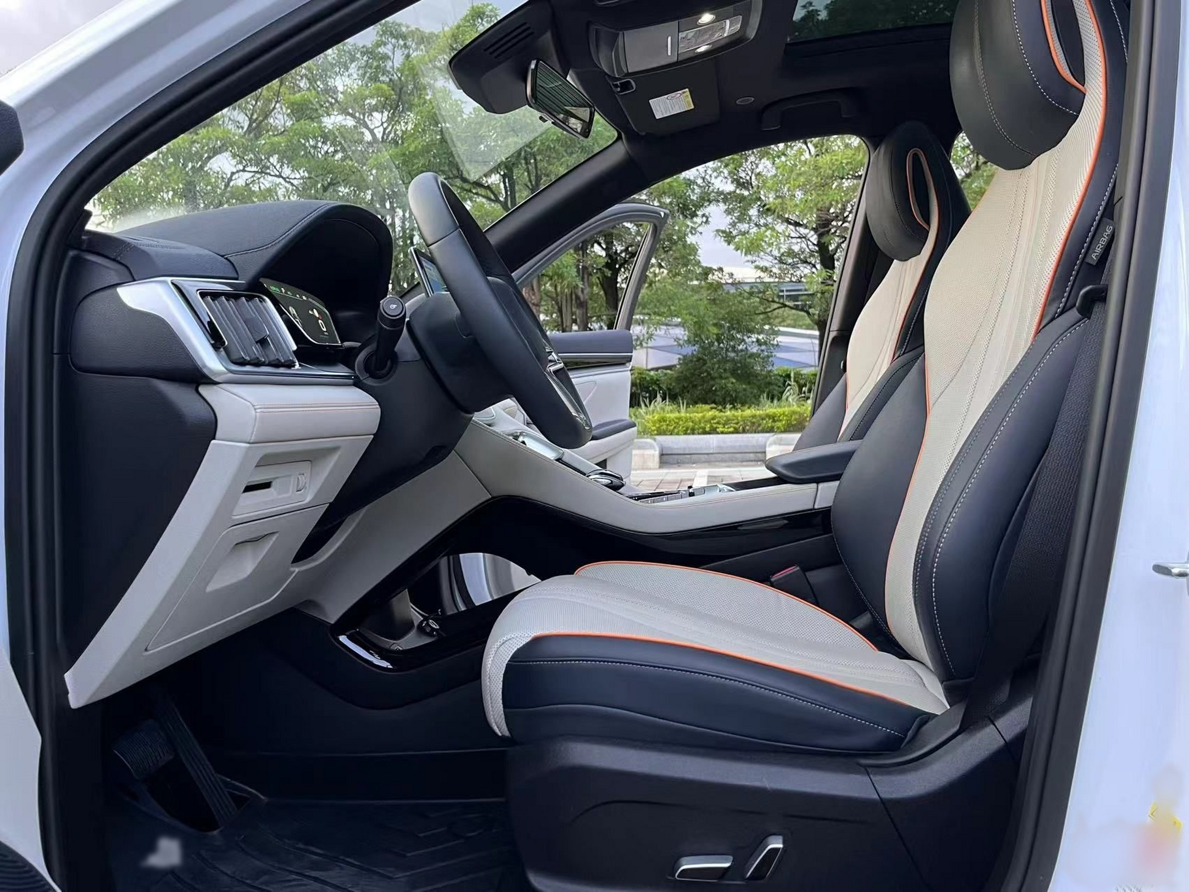 Interior delantero