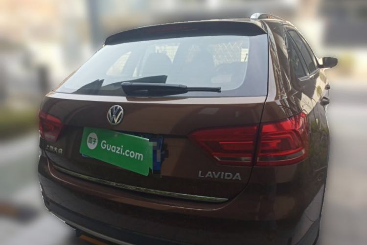 Used Volkswagen Cross Lavida 2014 1.6L Automatic Rear