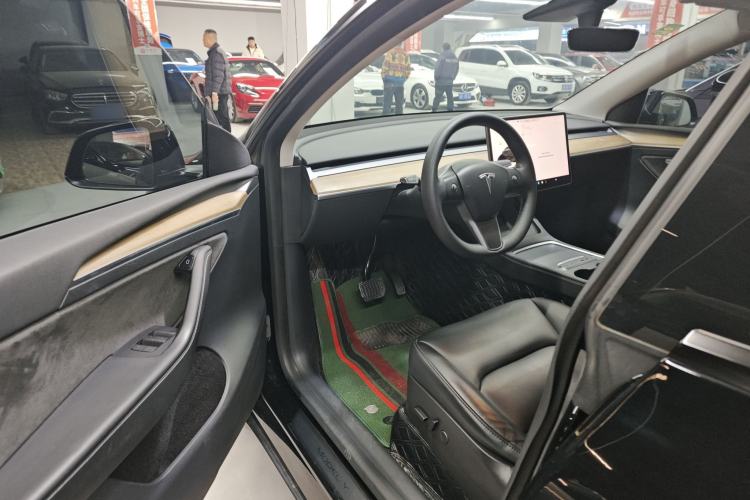 Used Tesla Model Y 2021 Standard Range Rear-Wheel Drive Version