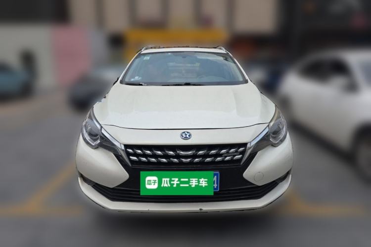 Used Venucia T90 2017 2.0L CVT Smart Edition Front