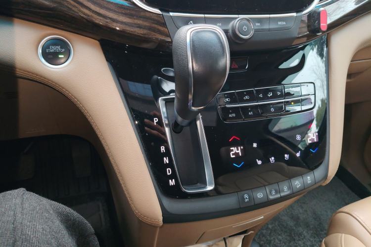 Used Buick GL8 2017 ES 28T Flagship Model China V Standard
