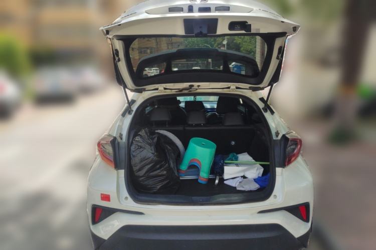 Used Toyota IZOA 2020 2.0L Yichi Version
