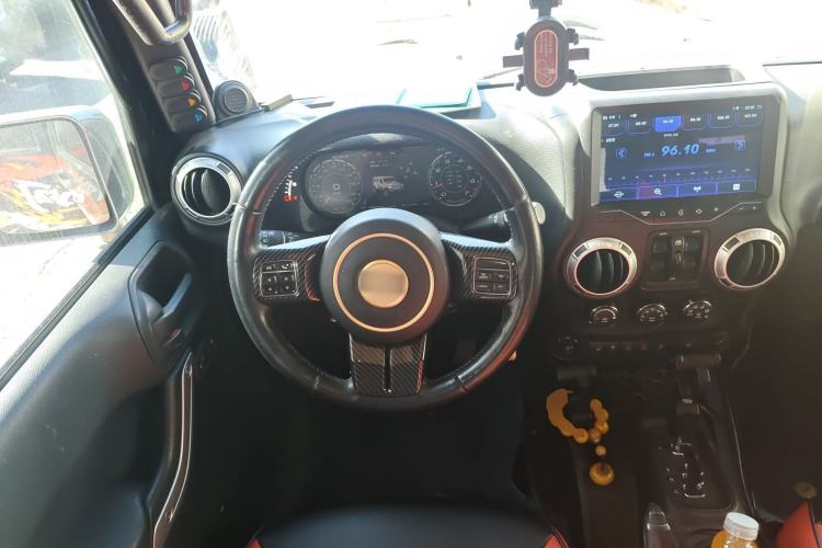 Used Jeep Wrangler 2013 3.6L Sahara Four-Door Edition
