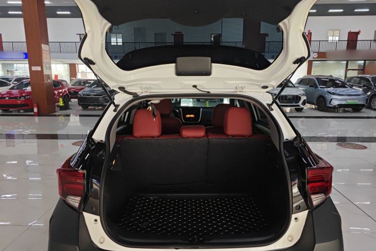 Used Toyota YARiS L Zhi Xuan 2020 X-Trail X 1.5L CVT Leading Edition
