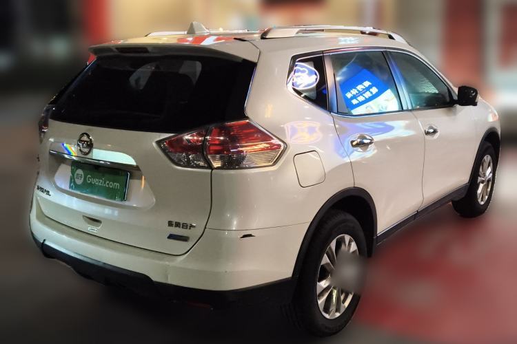 Used Nissan X-Trail 2015 2.0L CVT Comfort MAX Edition 2WD
