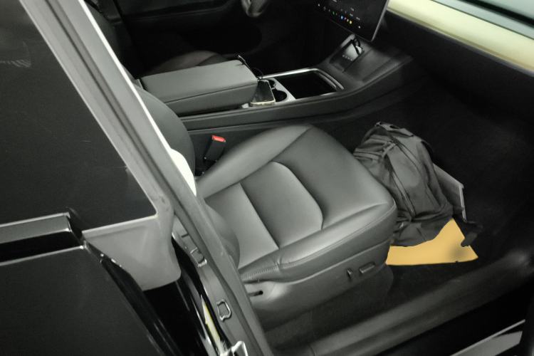 Used Tesla Model Y 2022 Rear-Wheel-Drive Version