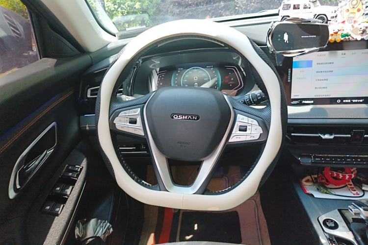 Used CHANGAN OSHAN X7 PLUS 2022 1.5T Blue Whale Edition Automatic Prestige Version