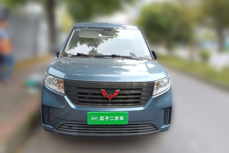 Used Wuling Hongguang PLUS 2020 1.5L Manual Standard Edition 5 Seats Front