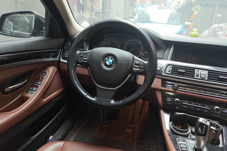 Used BMW 5 Series 2017 520Li Elegant Edition Steering Wheel