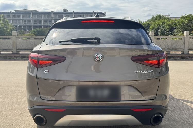 Used Alfa Romeo Stelvio 2017 2.0T 280HP Luxury Edition