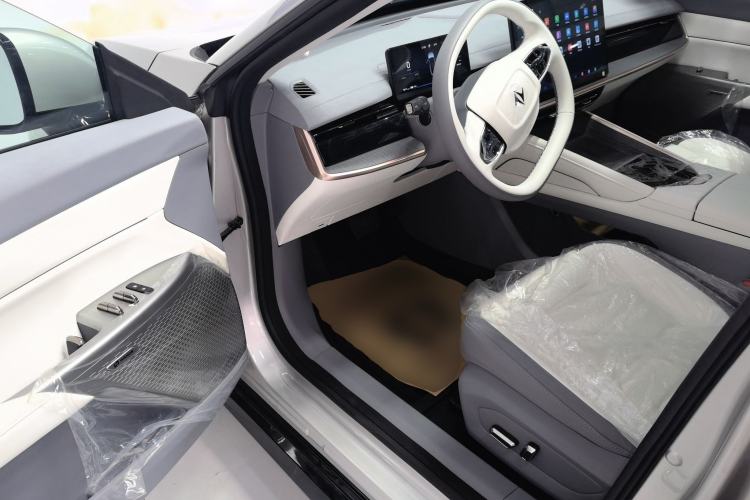 Used Dongfeng eπ eπ007 2024 620 Pro Version