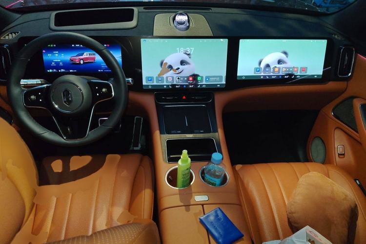 Used Hima AITO M8 2025 Extended-Range Max+ Version 53.4 kWh 6-Seater Edition
