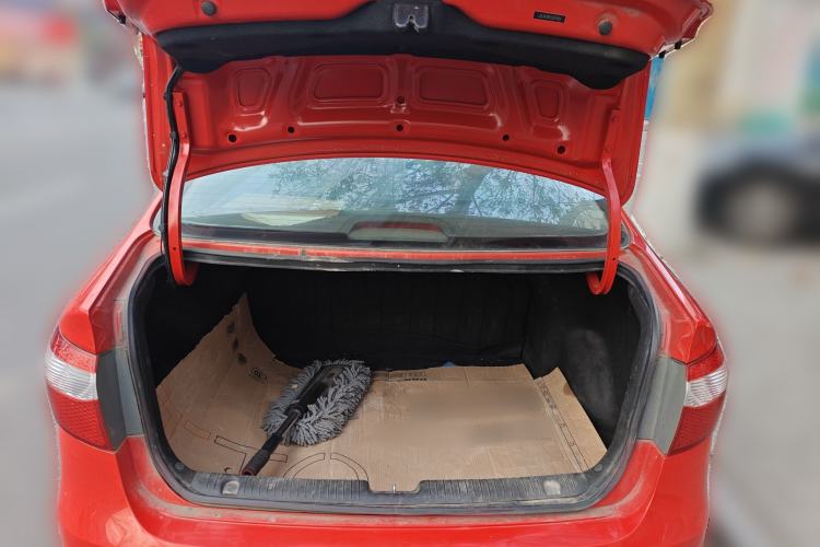 Used Kia K2 2012 Sedan 1.4L MT GLS Commemorative Edition