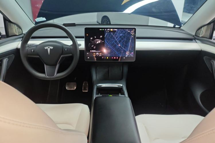 Used Tesla Model Y 2021 Standard Range Rear-Wheel Drive Version
