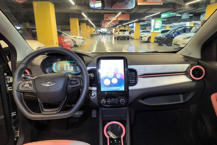 Used Chery New Energy Little Ant 2022 Revised Version Sweet Pink Edition Half-Sugar Version Lithium Iron Phosphate 30.7 kWh 30 kW 301 km