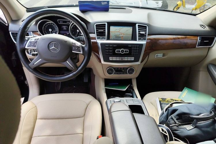 Used Mercedes-Benz M-Class 2014 ML 400 4MATIC Dynamic Model