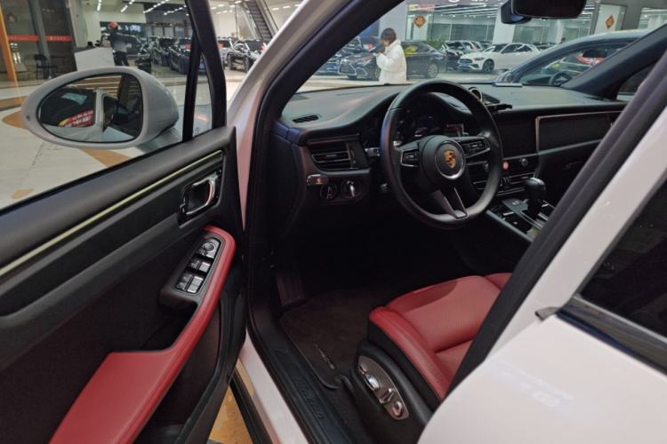 Used Porsche Macan 2022 Macan 2.0T
