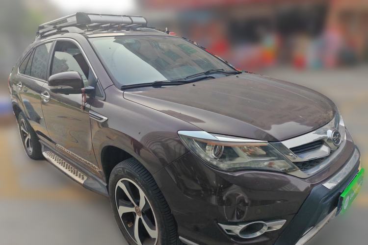 Used BYD S7 2016 2.0T Automatic Prestige Edition Front Right 45 Deg