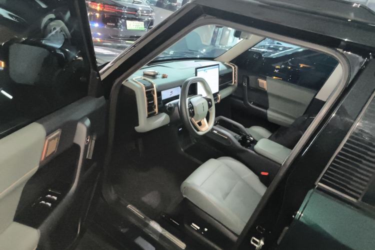 Used iCAR 03 2024 472km Four-Wheel Drive Long-Range Version
