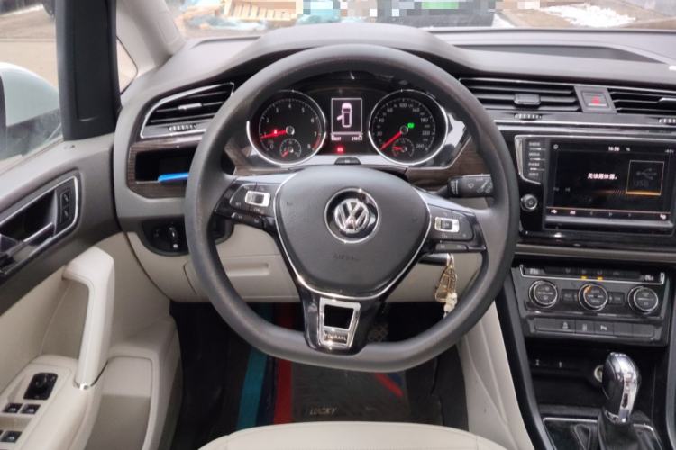 Used Volkswagen Touran 2018 Volkswagen Touran L 280TSI DSG Comfort Edition 7 Seats China V Emission Standard