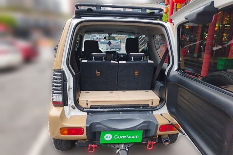 Used Suzuki Jimny 2012 1.3 AT JLX Navigation Edition Trunk