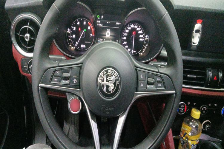 Used Alfa Romeo Stelvio 2017 2.0T 200HP Luxury Edition