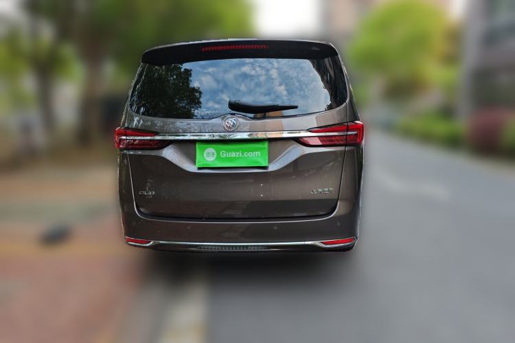 Used Buick GL8 2023 Facelifted Land Cruiser Executive Luxury Version Rear