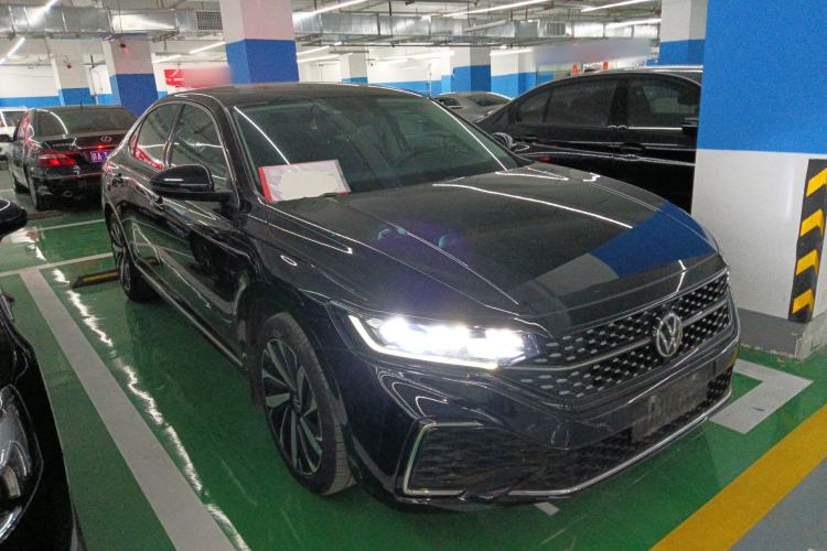 Used Volkswagen Passat 2022 330TSI Starry Elite Edition
