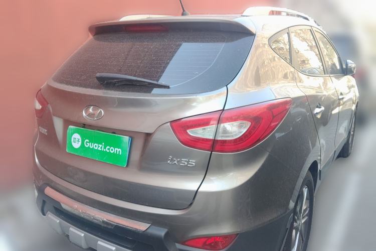 Used Hyundai ix35 2013 2.0L Automatic Two-Wheel Drive Smart GLS China V Standard Rear Right 45 Deg