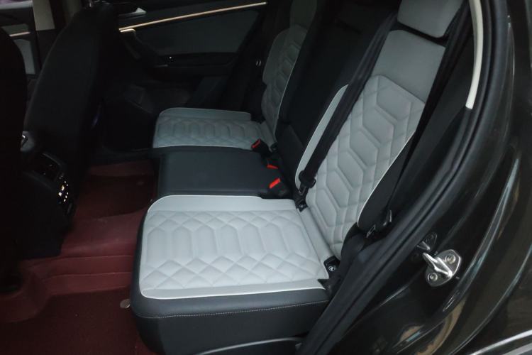 Used Volkswagen Tayron 2024 330TSI Two-Wheel Drive Luxury Plus Advanced Version Left Rear Seat