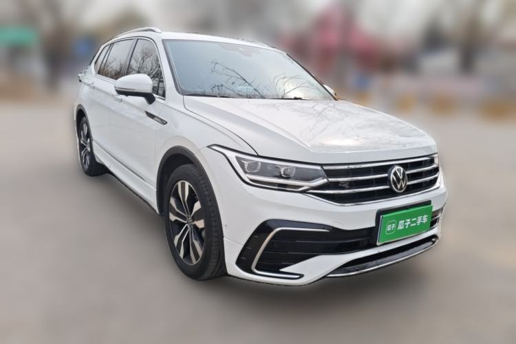 Used Volkswagen Tiguan L 2022 330TSI Automatic Two-Wheel Drive R-Line Enhanced Edition Front Right 45 Deg