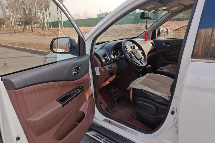 Used FORTHING SX6 2016 1.6L CVT Deluxe Model
