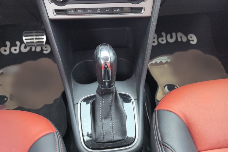 Used Volkswagen Polo 2014 1.6L Cross Polo Automatic